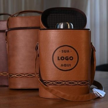 Mateira em Couro Personalizada para Chimarrão em Água Boa